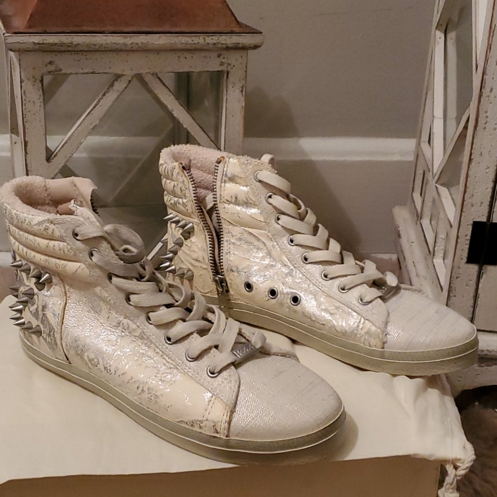 Kim & Zozi Sneakers